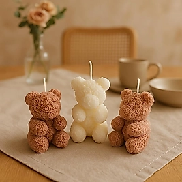 Gül Desenli Ayıcık Mum 3’ Lü Set Mora Mora Kokulu Mum